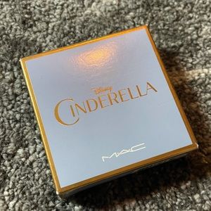 Mac Cinderella Iridescent Pressed Powder